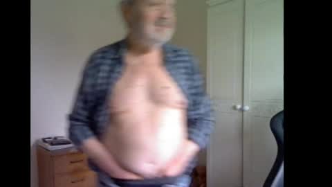 erasmus_d online show from 04.14.26