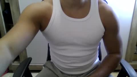 Snapshot of erectuspintus chatting on 10.23.25 erectuspintus online show from 10.23.25