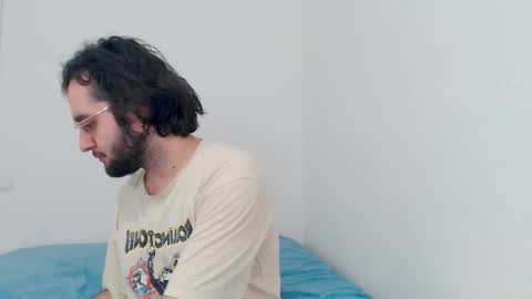 Snapshot of eren_jaeger2000 chatting on 11.15.25 Eren online show from 11.15.25