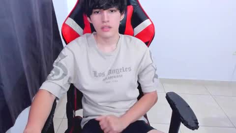 eren_tatakae online show from 10.31.25