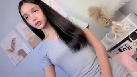 Snapshot of eres_guapa chatting on 05.20.26 Elisa online show from 05.20.26