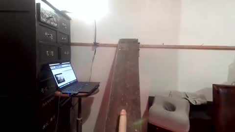 Snapshot of ergheid chatting on 02.09.25 ergheid online show from 02.09.25