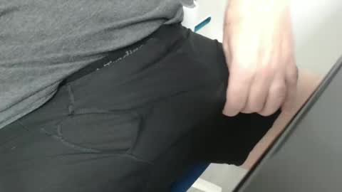 eric100eric100 online show from 11.10.25