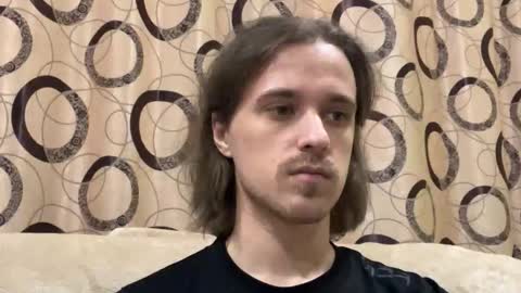 Snapshot of eric_blond chatting on 11.02.25 Eric online show from 11.02.25