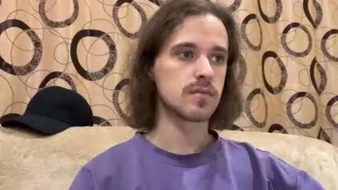 Snapshot of eric_blond chatting on 11.08.25 Eric online show from 11.08.25