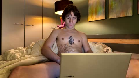 Snapshot of eric_carrotman chatting on 11.15.25 Eric Carrotman online show from 11.15.25