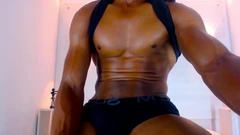 Eric Latino online show from 02.01.25