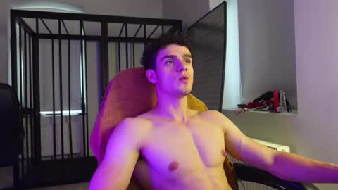    online show from 10.05.25