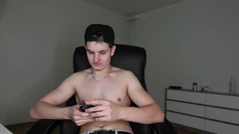    online show from 11.07.25