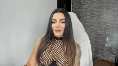 Snapshot of erica_xoo chatting on 06.15.26 Riaaa online show from 06.15.26