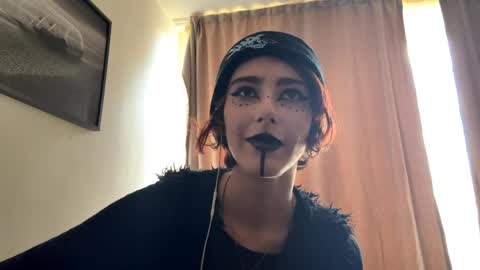 Snapshot of ericagonazlez chatting on 04.08.26 Olivia online show from 04.08.26