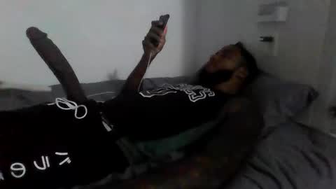 Snapshot of ericbuck chatting on 12.18.24 Eric Buck online show from 12.18.24