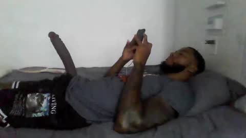 Snapshot of ericbuck chatting on 12.23.24 Eric Buck online show from 12.23.24