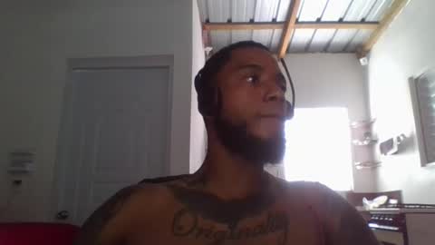 Snapshot of ericbuck chatting on 01.02.25 Eric Buck online show from 01.02.25