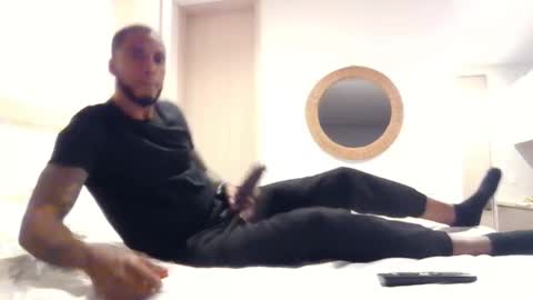 Snapshot of ericbuck chatting on 09.09.25 Eric Buck online show from 09.09.25