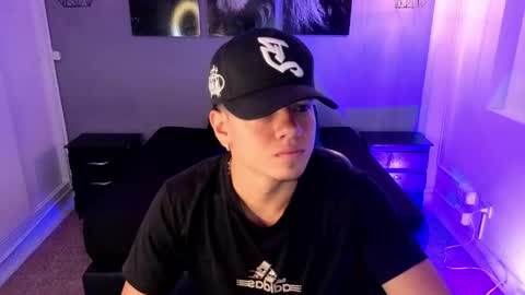 Erick  online show from 04.22.26