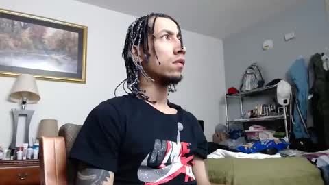 Snapshot of erick_martinezz chatting on 02.19.25 erick online show from 02.19.25