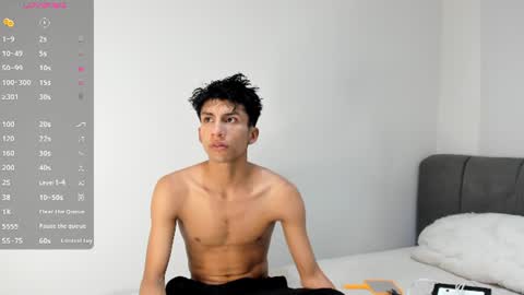 Snapshot of erick_velveth chatting on 06.15.26 erick online show from 06.15.26