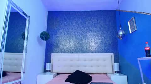   online show from 10.02.25