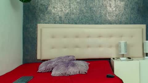   online show from 10.10.25