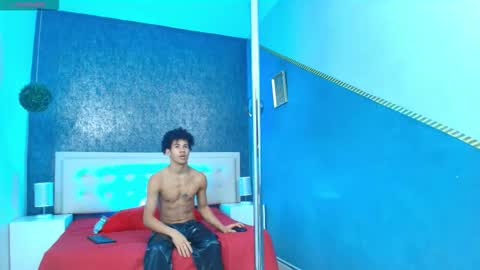   online show from 11.06.25