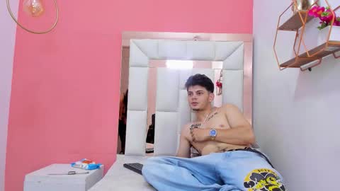 Snapshot of erickandnatasha_ chatting on 02.27.26 Erick y Natasha online show from 02.27.26