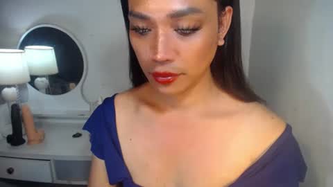 erika_madrigal online show from 09.19.25