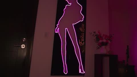 Venus Skye online show from 09.27.25