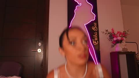 Venus Skye online show from 10.09.25