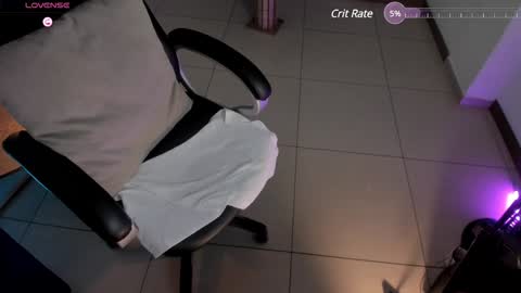 Erika Benz online show from 01.21.25