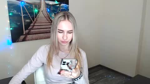 Erika online show from 01.20.25