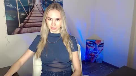 Erika online show from 10.11.25