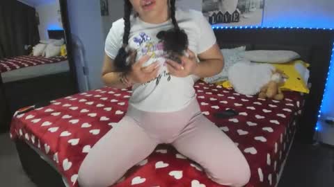 Snapshot of erikagold chatting on 05.02.26 ErikaGold online show from 05.02.26