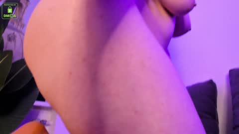 Erika online show from 11.26.25