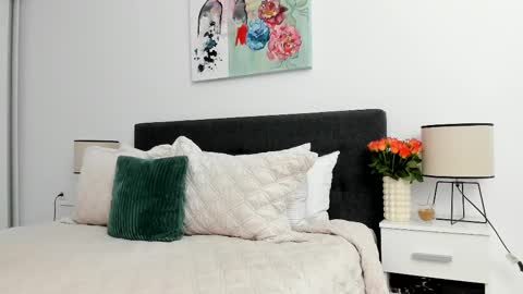 Snapshot of erikasweetie chatting on 03.03.25 Erika online show from 03.03.25