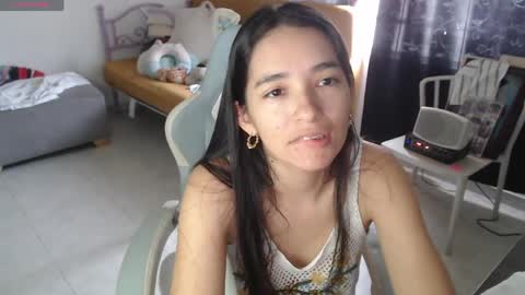 Snapshot of erina_1 chatting on 06.04.26 erina_1 online show from 06.04.26