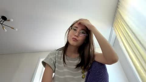 Snapshot of erinnthurmond chatting on 07.06.26 Luna online show from 07.06.26