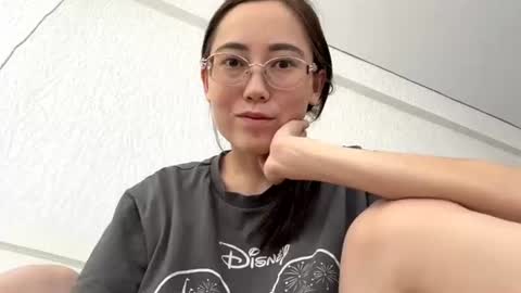 Snapshot of erinnthurmond chatting on 07.15.26 Luna online show from 07.15.26