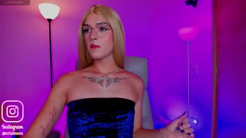 Snapshot of erisleon chatting on 02.17.25   online show from 02.17.25