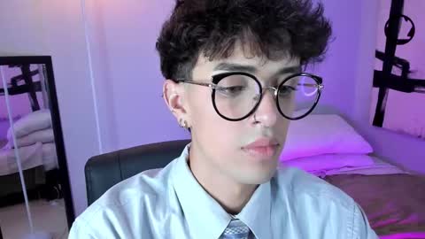   online show from 11.07.25