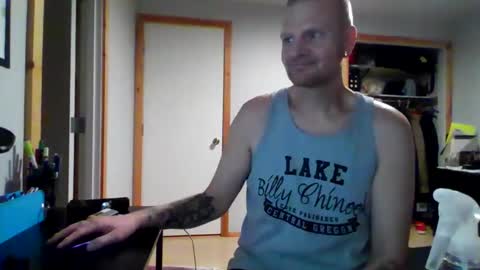 Snapshot of erkbottoo chatting on 05.27.26 erkbottoo online show from 05.27.26