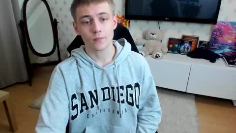 Max online show from 11.07.25