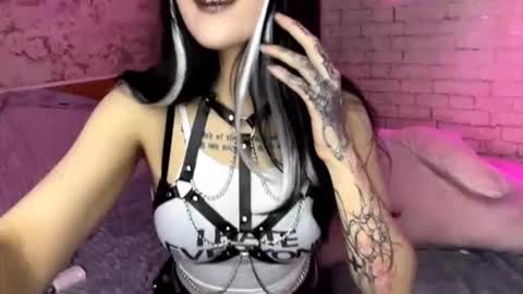 Nina online show from 02.18.26