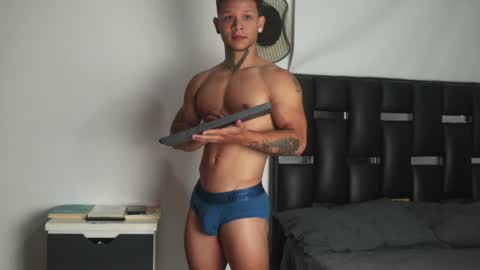 Snapshot of erosscott chatting on 12.31.24 Eros online show from 12.31.24