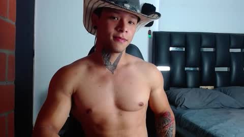 Snapshot of erosscott chatting on 09.24.25 Eros online show from 09.24.25