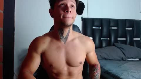 Snapshot of erosscott chatting on 10.06.25 Eros online show from 10.06.25