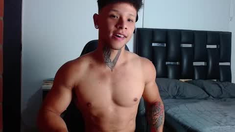 Snapshot of erosscott chatting on 10.17.25 Eros online show from 10.17.25