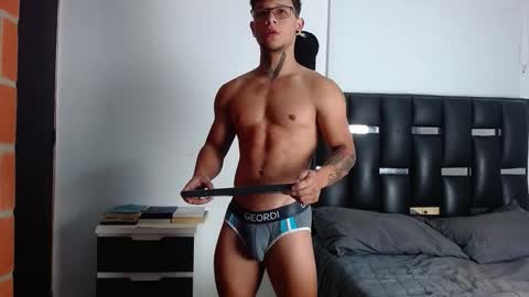 Snapshot of erosscott chatting on 10.29.25 Eros online show from 10.29.25