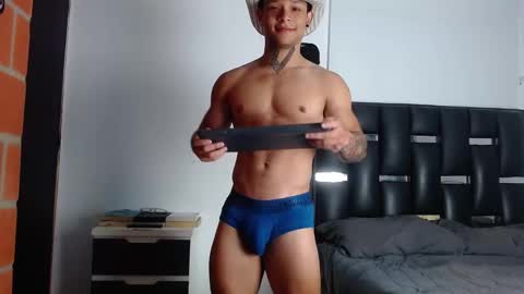 Snapshot of erosscott chatting on 11.14.25 Eros online show from 11.14.25