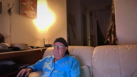 Snapshot of erostalk chatting on 11.14.25 eros online show from 11.14.25